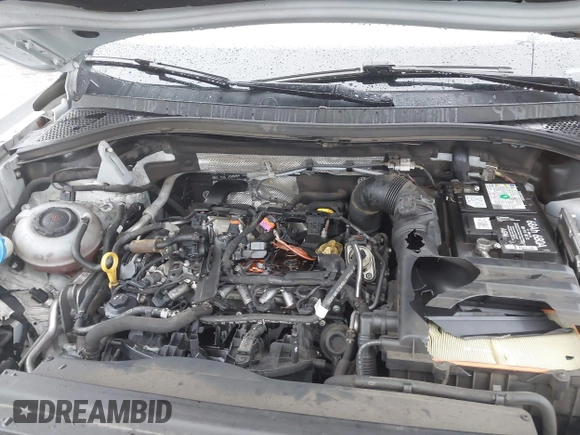 2018 Volkswagen Tiguan S z VIN 3VV1B7AX4JM121567, wystawiony jako IAAI lot #41581113 z przebiegiem Nie podano mil oraz . Historia ofert i sprzedaży dostępna na DreamBid. Obrazek 10.