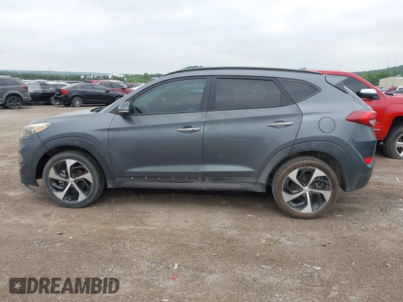 2016 Hyundai Tucson Limited z VIN KM8J33A22GU181677, wystawiony jako IAAI lot #42254025 z przebiegiem 239 287 mil mil oraz . Historia ofert i sprzedaży dostępna na DreamBid. Obrazek 14.