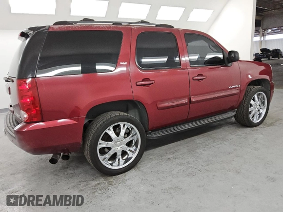 2007 GMC Yukon SLT z VIN 1GKFC13017J105965, wystawiony jako Copart lot #52262355 z przebiegiem 203 048 mil mil oraz Czysty tytuł • Clean title. Historia ofert i sprzedaży dostępna na DreamBid. Obrazek 3.