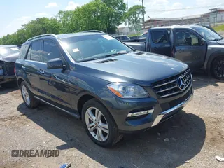 2013 Mercedes-Benz M 350 z VIN 4JGDA5HB0DA202334, wystawiony jako IAAI lot #42140618 z przebiegiem 133 225 mil mil oraz . Historia ofert i sprzedaży dostępna na DreamBid. Obrazek 13.