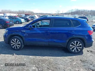 2022 Volkswagen Taos SE z VIN 3VVLX7B28NM099124, wystawiony jako IAAI lot #41615455 z przebiegiem 52 178 mil mil oraz . Historia ofert i sprzedaży dostępna na DreamBid. Obrazek 14.