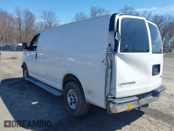 2019 GMC Savana Cargo with VIN 1GTW7AFG2K1366684, listed as a IAAI auction lot 41894616 with 88,788 mi miles. Bid and sale history available at carsss.com. Image 3.