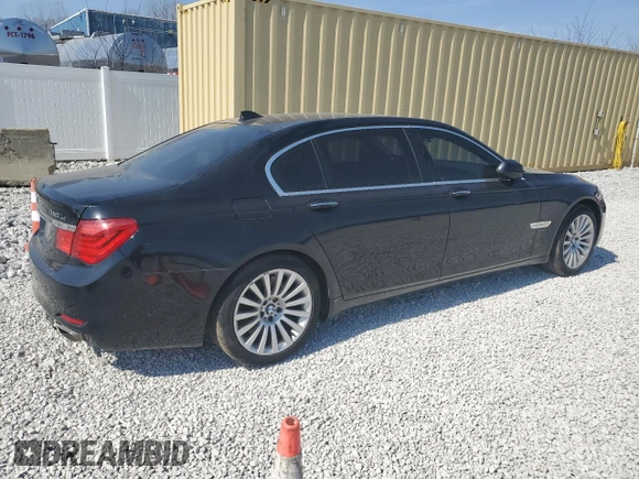 2012 BMW 7 Series 750Li xDrive with VIN WBAKC8C52CC437018, listed as a Copart auction lot 49253225 with 118,063 mi miles and Clean title. Bid and sale history available at DreamBid. Image 3.