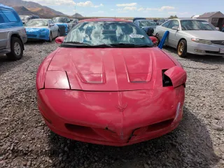 1995 Pontiac Firebird Firebird z VIN 2G2FS22S5S2227060, wystawiony jako Copart lot #64597545 z przebiegiem 106 971 mil mil oraz Szkoda całkowita • Salvage title. Historia ofert i sprzedaży dostępna na DreamBid. Obrazek 5.