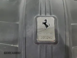 2014 Ferrari F12 z VIN ZFF74UHT5E0203242, wystawiony jako Copart lot #39032483 z przebiegiem 7926 mil mil oraz Szkody całkowita. Historia ofert i sprzedaży dostępna na DreamBid. Obrazek 10.
