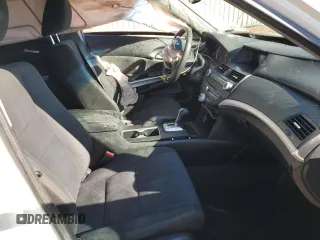 2013 Honda Crosstour EX z VIN 5J6TF3H35DL004796, wystawiony jako Copart lot #88873425 z przebiegiem 200 744 mil mil oraz Szkoda całkowita • Salvage title. Historia ofert i sprzedaży dostępna na DreamBid. Obrazek 7.