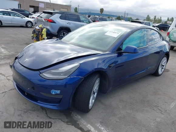 2021 Tesla Model 3 Standard Range Plus z VIN 5YJ3E1EA9MF020860, wystawiony jako IAAI lot #42246074 z przebiegiem 52 674 mil mil oraz . Historia ofert i sprzedaży dostępna na DreamBid. Obrazek 17.