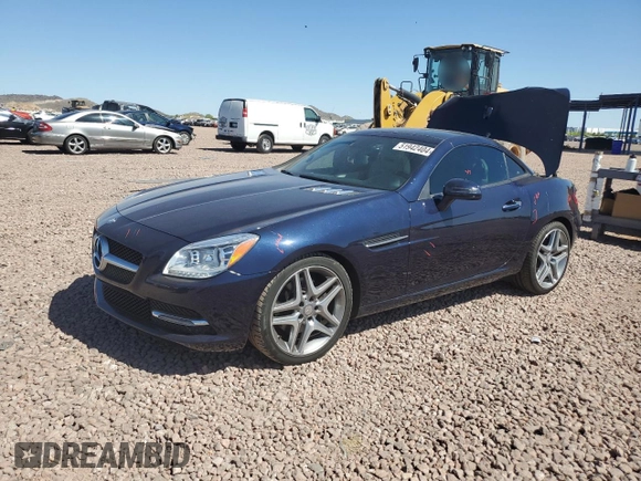 2016 Mercedes-Benz SLK 300 z VIN WDDPK3JA8GF117436, wystawiony jako Copart lot #51942404 z przebiegiem 41 274 mil mil oraz . Historia ofert i sprzedaży dostępna na DreamBid. Obrazek 1.