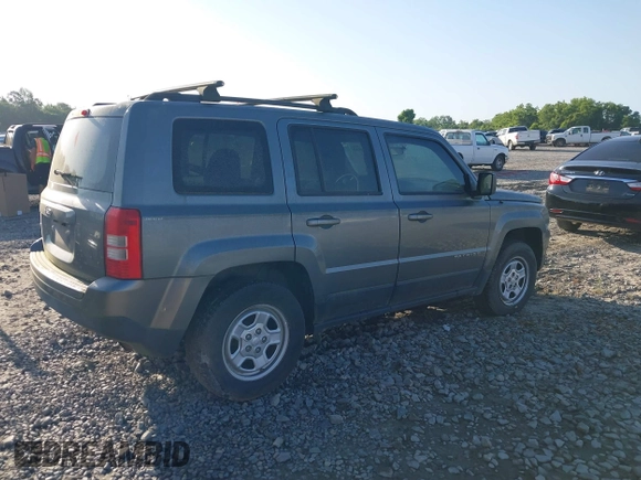 2012 Jeep Patriot Sport with VIN 1C4NJRBB3CD612311, listed as a IAAI auction lot 42146930 with 184,353 mi miles. Bid and sale history available at carsss.com. Image 4.
