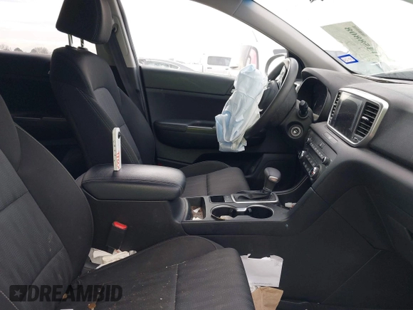 2020 Kia Sportage LX with VIN KNDPM3AC5L7720838, listed as a IAAI auction lot 41458808 with 52,689 mi miles and . Bid and sale history available at DreamBid. Image 5.