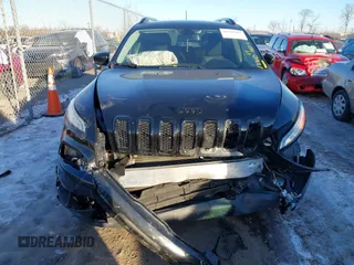 2018 Jeep Cherokee Latitude with VIN 1C4PJMCX0JD554158, listed as a IAAI auction lot 41385917 with 98,823 mi miles and . Bid and sale history available at DreamBid. Image 12.
