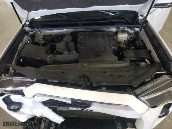 2022 Toyota 4Runner SR5 Premium with VIN JTENU5JR4N6029294, listed as a Copart auction lot 62075653 with 9,334 mi miles and Salvage Title. Bid and sale history available at carsss.com. Image 11.