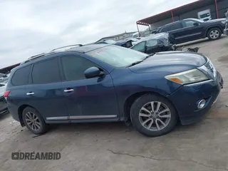 2015 Nissan Pathfinder SV with VIN 5N1AR2MN5FC607557, listed as a IAAI auction lot 41619329 with 151,498 mi miles and . Bid and sale history available at DreamBid. Image 13.