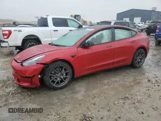 2022 Tesla Model 3 z VIN 5YJ3E1EA2NF192004, wystawiony jako Copart lot #41438885 z przebiegiem Nie podano mil oraz Szkoda całkowita • Salvage title. Historia ofert i sprzedaży dostępna na DreamBid. Obrazek 1.