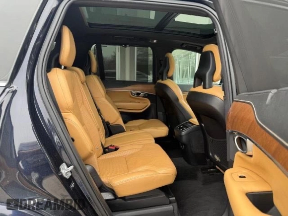 2017 Volvo XC90 Inscription with VIN YV4A22PL5H1131633, listed as a Copart auction lot 53625945 with 192,154 mi miles and Clean Title. Bid and sale history available at carsss.com. Image 6.
