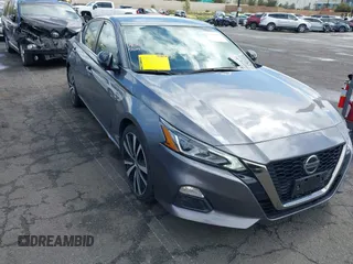 2022 Nissan Altima 2.5 SR with VIN 1N4BL4CV7NN421311, listed as a IAAI auction lot 41776437 with 39,049 mi miles. Bid and sale history available at carsss.com. Image 1.