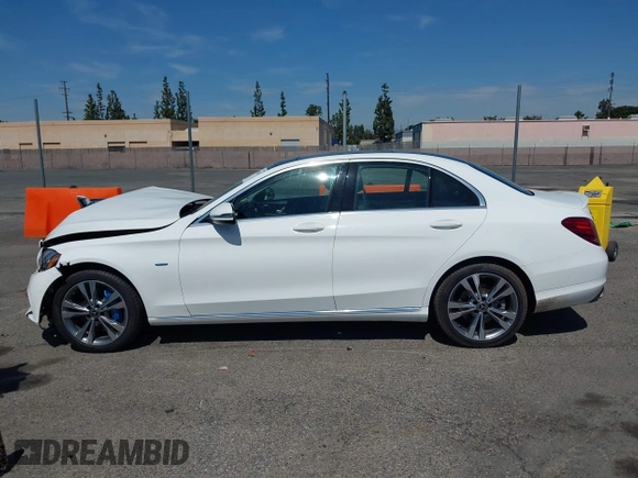 2017 Mercedes-Benz C 350e with VIN 55SWF4HB8HU219807, listed as a IAAI auction lot 41848124 with 43,207 mi miles and . Bid and sale history available at DreamBid. Image 14.