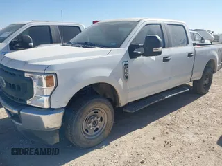 2022 Ford F-250 XL z VIN 1FT7W2B65NED00802, wystawiony jako IAAI lot #41676780 z przebiegiem 164 529 mil mil oraz . Historia ofert i sprzedaży dostępna na DreamBid. Obrazek 17.