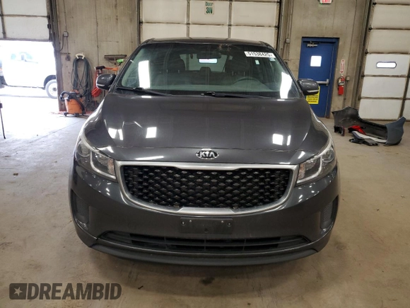 2017 Kia Sedona LX with VIN KNDMB5C14H6218920, listed as a Copart auction lot 51538425 with 178,862 mi miles and Clean Title. Bid and sale history available at DreamBid. Image 5.