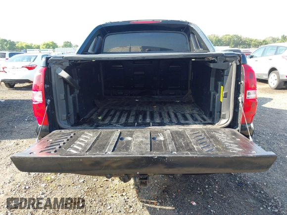 2011 Chevrolet Avalanche LS with VIN 3GNMCEE05BG291728, listed as a IAAI auction lot 42567854 with 190,621 mi miles and . Bid and sale history available at DreamBid. Image 17.