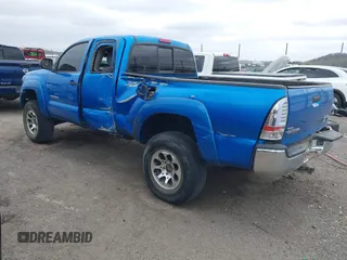 2006 Toyota Tacoma with VIN 5TEUU42N46Z183840, listed as a IAAI auction lot 41805575 with 219,764 mi miles. Bid and sale history available at carsss.com. Image 3.