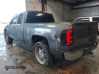 2007 Chevrolet Silverado 1500 Work Truck with VIN 2GCEC19C771599896, listed as a IAAI auction lot 41992728 with 215,375 mi miles and . Bid and sale history available at DreamBid. Image 3.