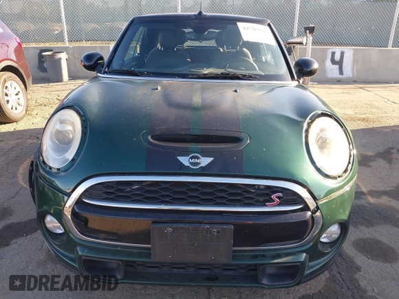 2016 MINI Convertible S с VIN WMWWG9C52G3A91914, выставлен на аукционе IAAI как лот 42703927 с пробегом 88 328 миль миль и . История ставок и продаж доступна на DreamBid. Изображение 12.