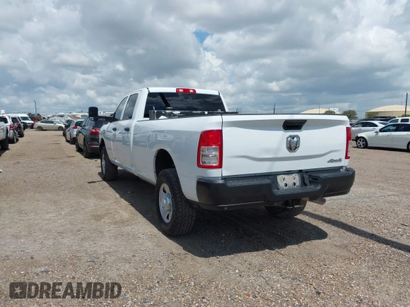2022 Ram 2500 Tradesman with VIN 3C6UR5HJ4NG345415, listed as a IAAI auction lot 42565756 with 131,495 mi miles and . Bid and sale history available at DreamBid. Image 3.