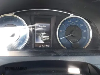 2017 Toyota Camry XLE z VIN 4T1BF1FK3HU290840, wystawiony jako IAAI lot #41470555 z przebiegiem 62 190 mil mil oraz . Historia ofert i sprzedaży dostępna na DreamBid. Obrazek 7.
