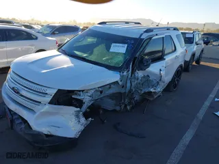 2015 Ford Explorer Limited with VIN 1FM5K7F83FGC25501, listed as a IAAI auction lot 41045180 with 110,230 mi miles. Bid and sale history available at carsss.com. Image 16.