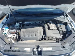 2022 Volkswagen Tiguan SE with VIN 3VV3B7AX8NM025052, listed as a IAAI auction lot 41987195 with 39,773 mi miles and . Bid and sale history available at DreamBid. Image 10.