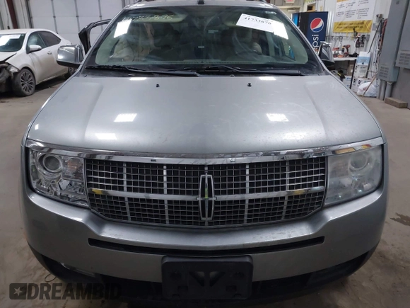 2007 Lincoln MKX with VIN 2LMDU68C77BJ26565, listed as a IAAI auction lot 41733876 with 173,037 mi miles. Bid and sale history available at carsss.com. Image 12.