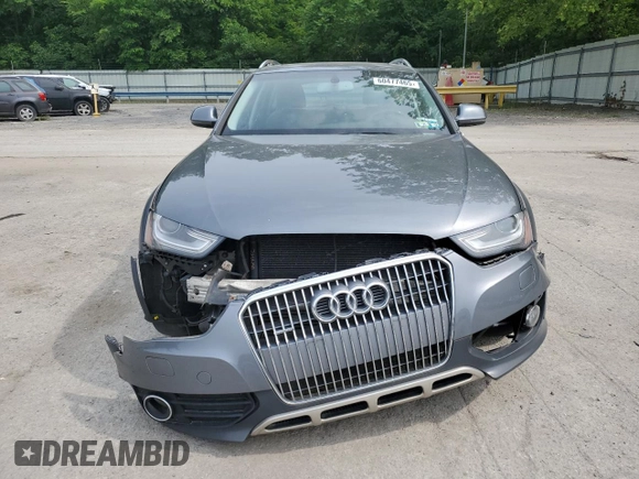 2013 Audi allroad A4 Premium Plus z VIN WA1UFAFL7DA051190, wystawiony jako Copart lot #60477465 z przebiegiem 31 893 mil mil oraz Szkoda całkowita • Salvage title. Historia ofert i sprzedaży dostępna na DreamBid. Obrazek 5.