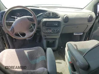 2000 Dodge Caravan Sport z VIN 2B4GP4431YR619923, wystawiony jako Copart lot #45060095 z przebiegiem 188 064 mil mil oraz Nie do naprawy • Non repairable. Historia ofert i sprzedaży dostępna na DreamBid. Obrazek 8.