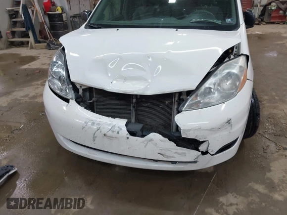 2008 Toyota Sienna with VIN 5TDZK23C98S198105, listed as a IAAI auction lot 41900816 with 165,607 mi miles and . Bid and sale history available at DreamBid. Image 6.