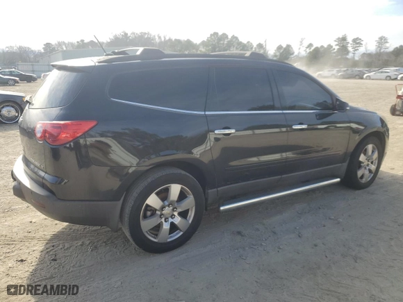 2011 Chevrolet Traverse LT w/1LT with VIN 1GNKRGED1BJ394373, listed as a Copart auction lot 85652474 with 178,036 mi miles and Salvage Title. Bid and sale history available at carsss.com. Image 3.