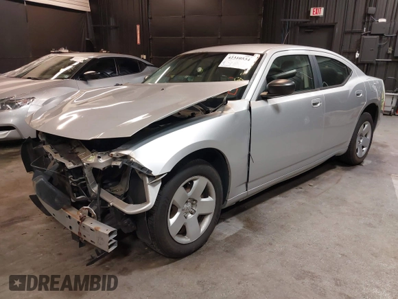2008 Dodge Charger z VIN 2B3KA43RX8H326355, wystawiony jako IAAI lot #42310534 z przebiegiem 103 342 mil mil oraz . Historia ofert i sprzedaży dostępna na DreamBid. Obrazek 19.