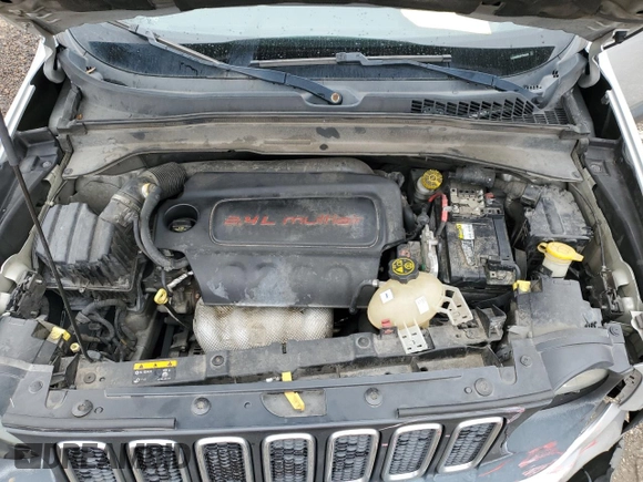 2017 Jeep Renegade Latitude with VIN ZACCJABB5HPF30386, listed as a Copart auction lot 46129335 with 169,868 mi miles and Salvage Title. Bid and sale history available at carsss.com. Image 11.