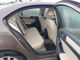 2012 Volkswagen Jetta SE z VIN 3VWDP7AJ7CM072695, wystawiony jako IAAI lot #42616264 z przebiegiem 220 296 mil mil oraz . Historia ofert i sprzedaży dostępna na DreamBid. Obrazek 8.
