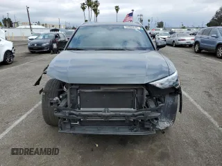 2020 Audi Q3 Premium z VIN WA1AECF38L1095702, wystawiony jako Copart lot #53888035 z przebiegiem 44 414 mil mil oraz Szkoda całkowita • Salvage title. Historia ofert i sprzedaży dostępna na DreamBid. Obrazek 5.