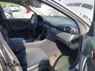 2003 Mercedes-Benz C 240 с VIN WDBRF81J23F399151, выставлен на аукционе IAAI как лот 42148929 с пробегом Не указан миль и . История ставок и продаж доступна на DreamBid. Изображение 5.