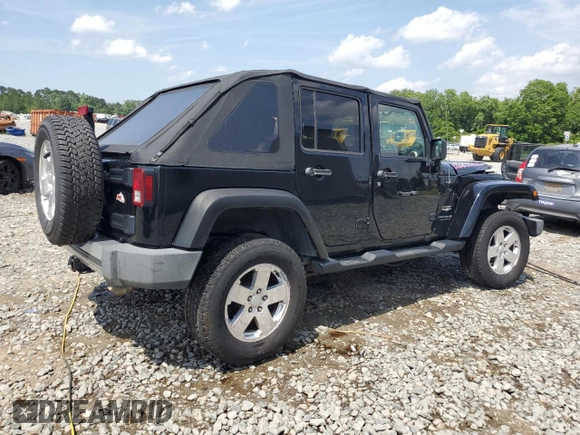 2008 Jeep Wrangler Unlimited Sahara with VIN 1J4GA59178L607960, listed as a Copart auction lot 57855995 with 122,913 mi miles and Salvage title. Bid and sale history available at DreamBid. Image 3.