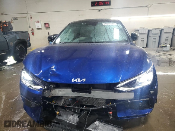 2022 Kia EV6 GT-Line with VIN KNDC4DLC8N5051268, listed as a Copart auction lot 50962335 with 9,589 mi miles and Salvage Title. Bid and sale history available at carsss.com. Image 5.