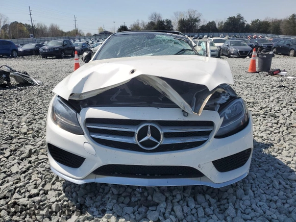 2018 Mercedes-Benz C 300 with VIN 55SWF4JB5JU240811, listed as a Copart auction lot 51040005 with Not provided miles and Salvage title. Bid and sale history available at DreamBid. Image 5.