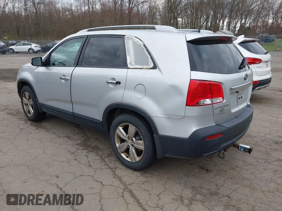 2012 Kia Sorento EX with VIN 5XYKU3A60CG225714, listed as a IAAI auction lot 42057812 with 167,850 mi miles. Bid and sale history available at carsss.com. Image 3.