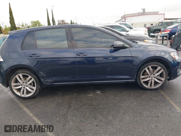 2017 Volkswagen Golf S z VIN 3VW217AU1HM043235, wystawiony jako IAAI lot #42104485 z przebiegiem 66 746 mil mil oraz . Historia ofert i sprzedaży dostępna na DreamBid. Obrazek 14.
