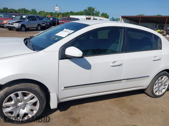 2011 Nissan Sentra S with VIN 3N1AB6AP9BL645316, listed as a IAAI auction lot 42490823 with 168,805 mi miles and . Bid and sale history available at DreamBid. Image 14.