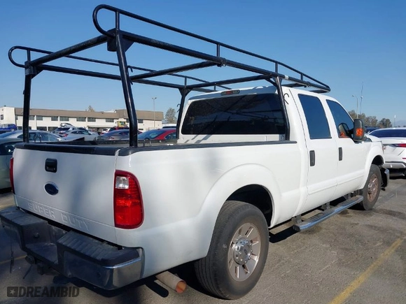 2013 Ford Super Duty F-250 SRW XL with VIN 1FT7W2A62DEB87844, listed as a IAAI auction lot 41308125 with 194,058 mi miles. Bid and sale history available at carsss.com. Image 4.