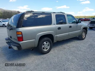 2000 Chevrolet Suburban LT with VIN 3GNFK16T0YG114431, listed as a IAAI auction lot 42059206 with 266,582 mi miles. Bid and sale history available at carsss.com. Image 4.