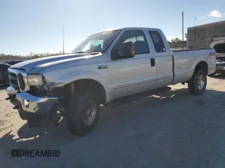 2003 Ford F-250 XL z VIN 1FTNX21L03EB97474, wystawiony jako Copart lot #45468865 z przebiegiem 126 812 mil mil oraz Szkoda całkowita • Salvage title. Historia ofert i sprzedaży dostępna na DreamBid. Obrazek 1.